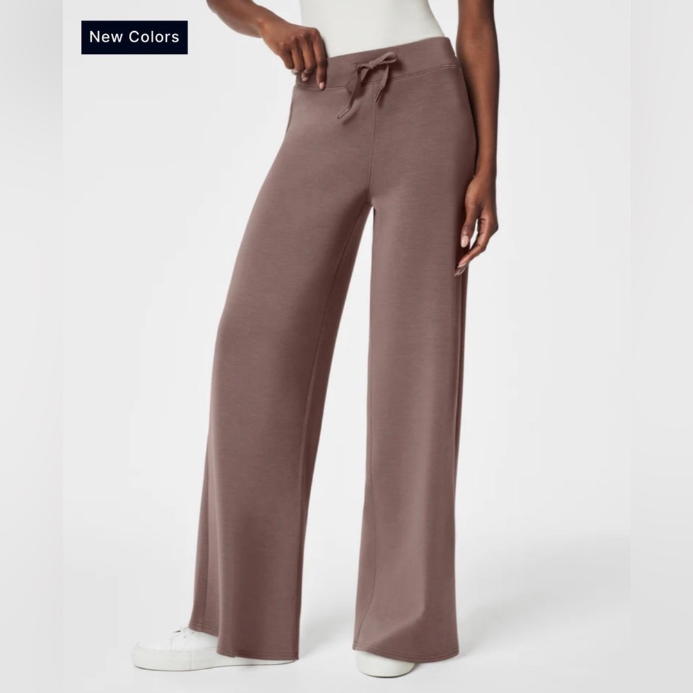 NWT SPANX AirEssentials Wide Leg Pants Petite S